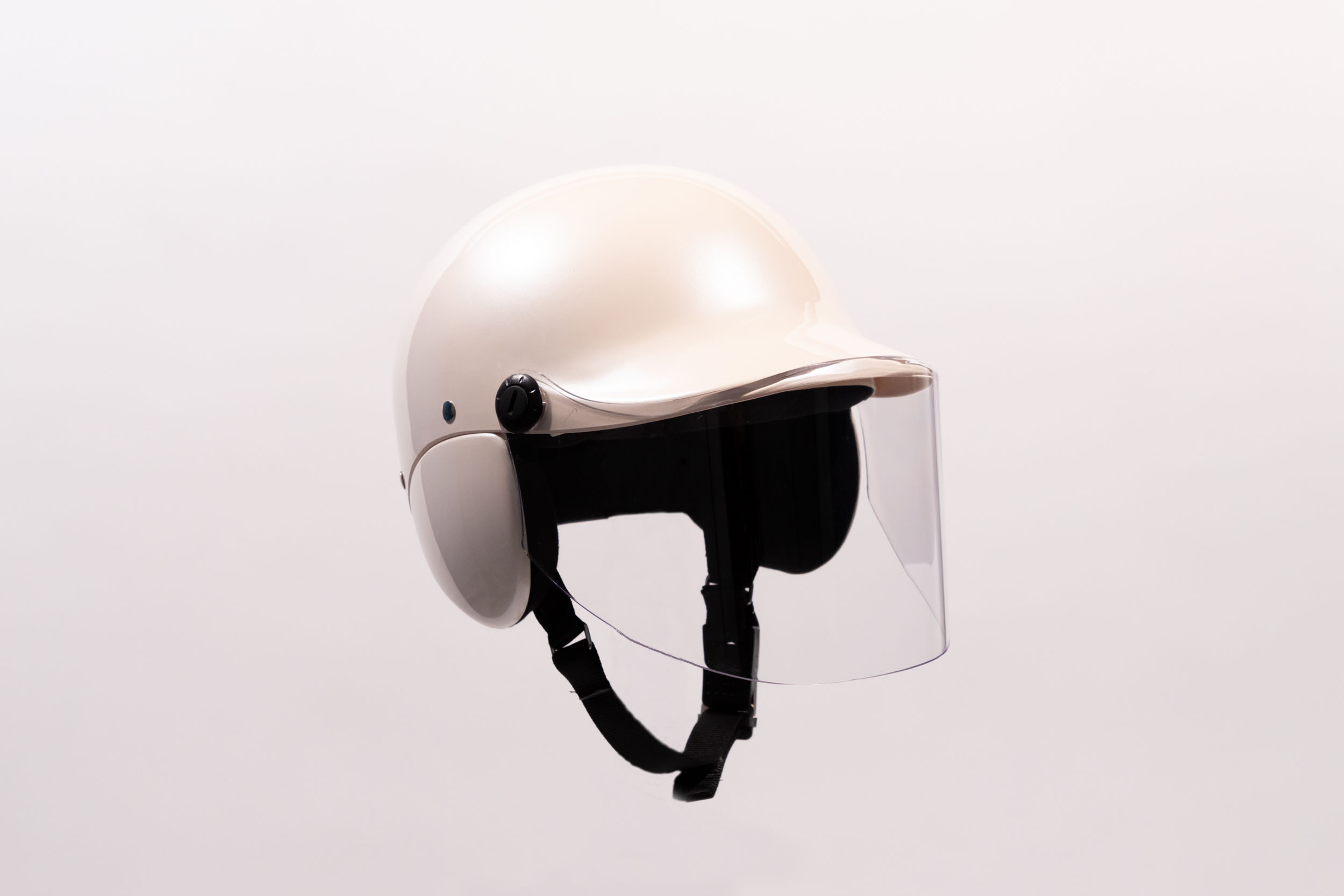 セミジェットヘルメット NT-40 パールホワイト | 株式会社日新商会